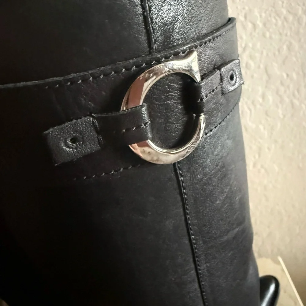 AUTHENTIC DIOR Black Leather Knee-High Boots - Picture 11 of 12